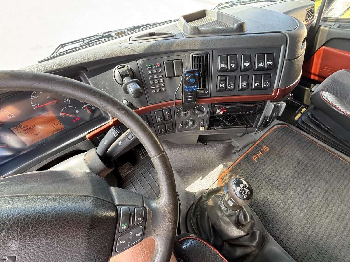 Volvo FH16 610, double sleeper