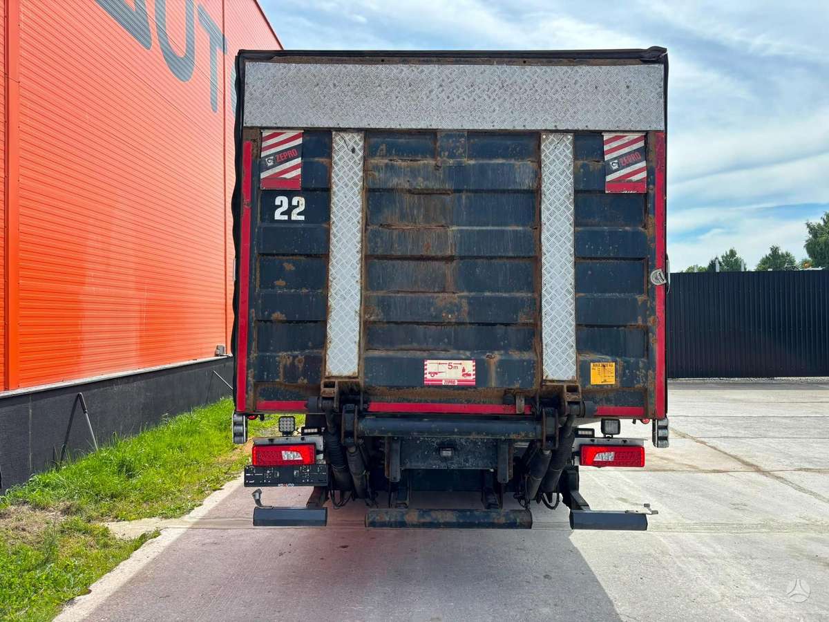 Scania P 370 6x2*4, box trucks / box vans