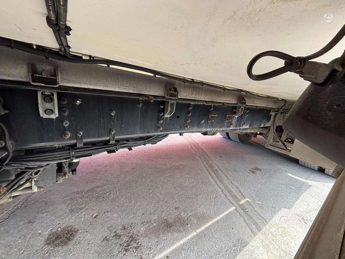 Scania P 370 6x2*4, box trucks / box vans