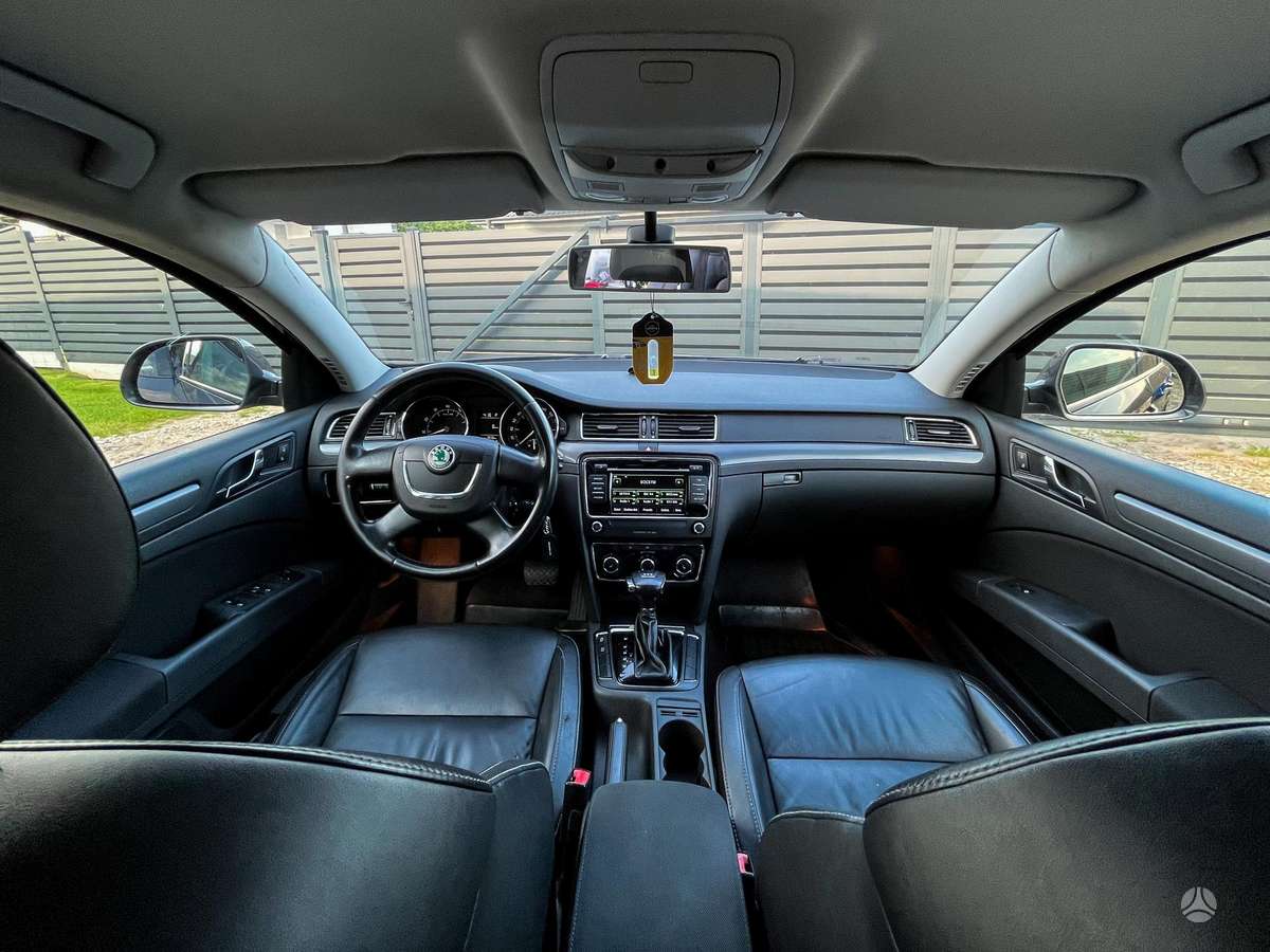 Skoda Superb, 1.8 l., Хэтчбек