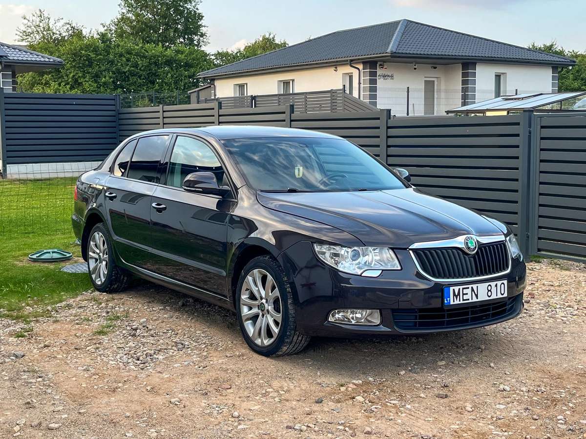 Skoda Superb, 1.8 l., Хэтчбек
