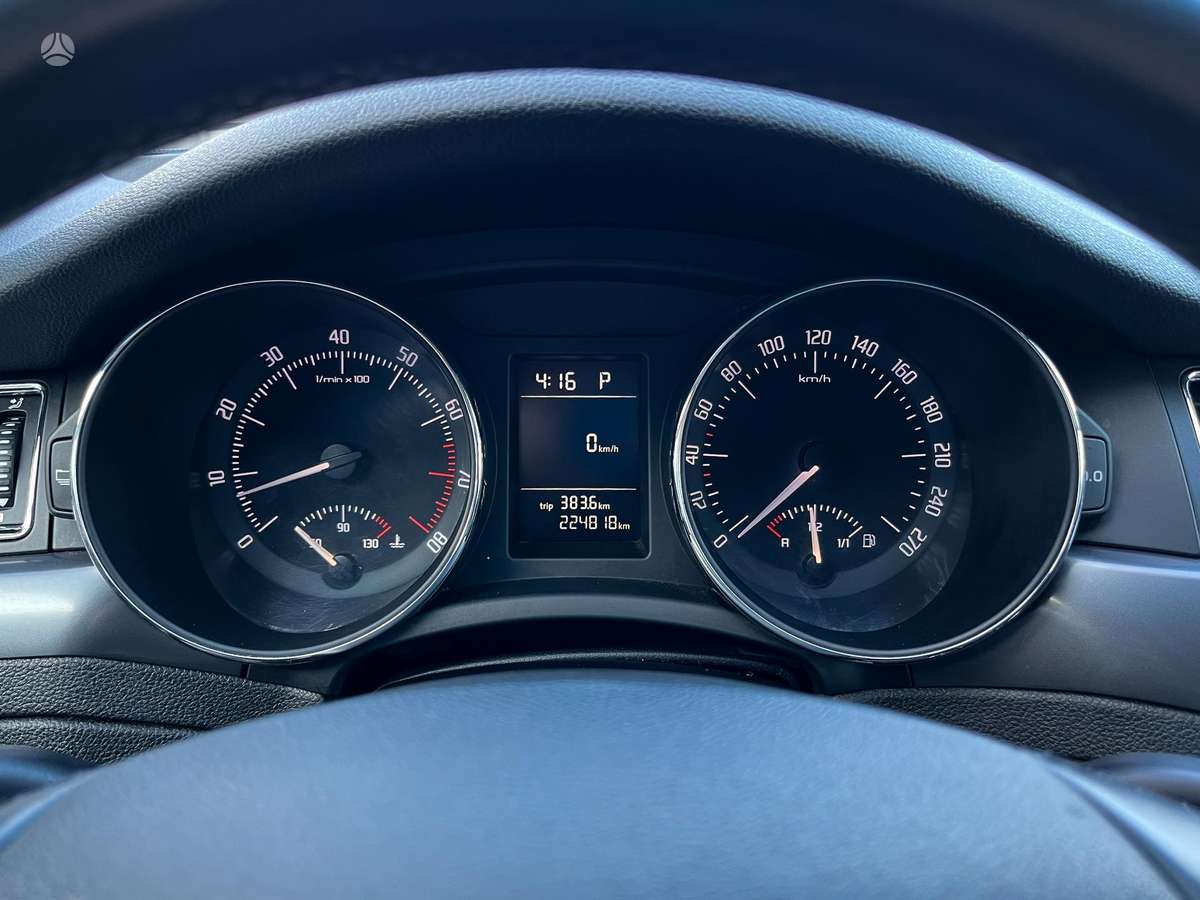 Skoda Superb, 1.8 l., Хэтчбек