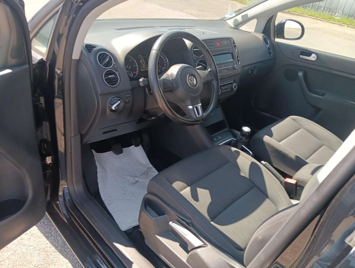 Volkswagen Golf Plus - 11