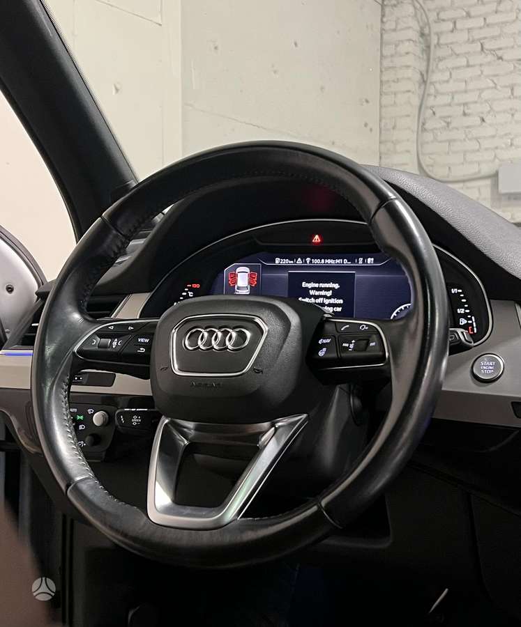 Audi Q7, 3.0 l., off-road / crossover