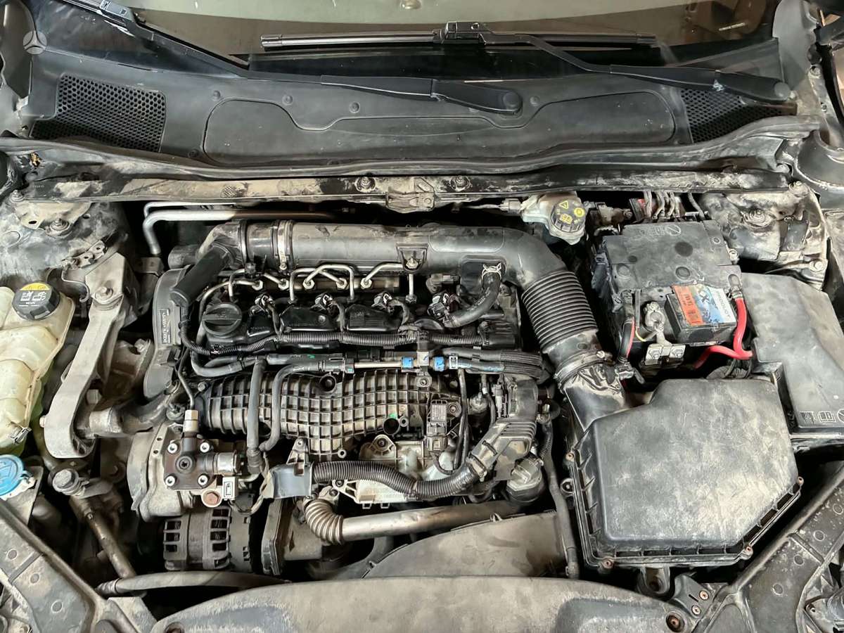 Volvo V40, 2.0 l., Хэтчбек