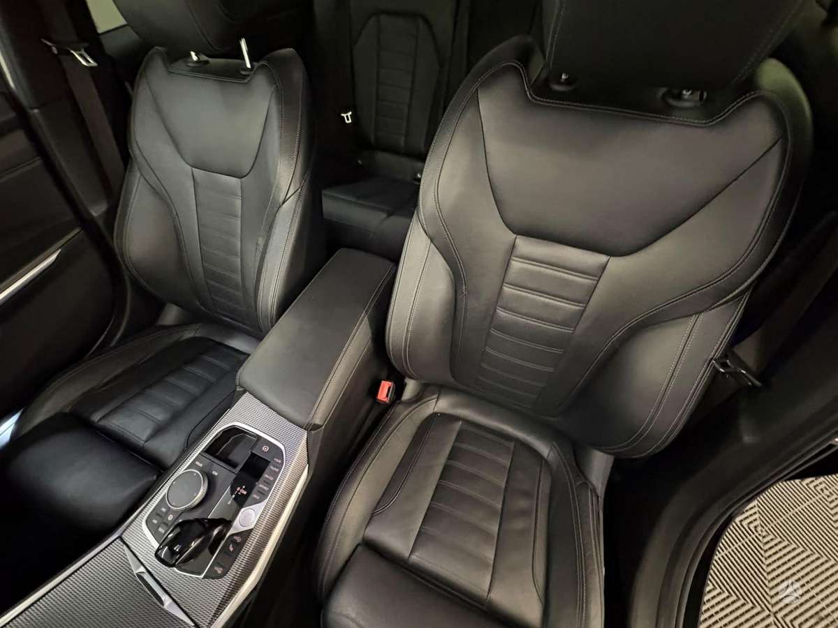 BMW 320, 2.0 l., Седан