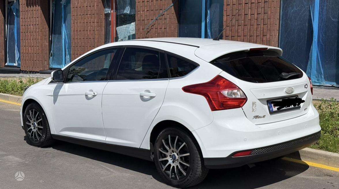 Ford Focus, 1.0 l., Хэтчбек
