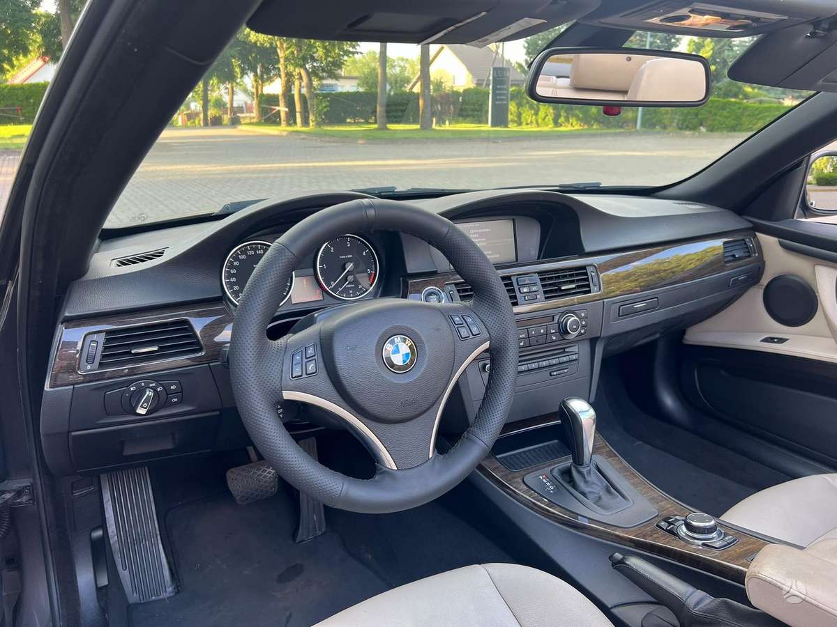 BMW 320, Кабриолет