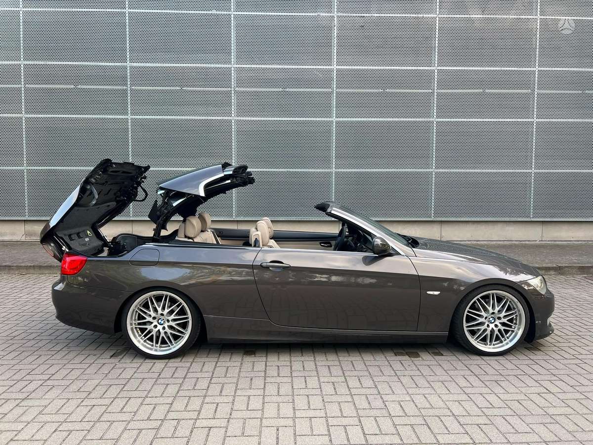 BMW 320, Кабриолет