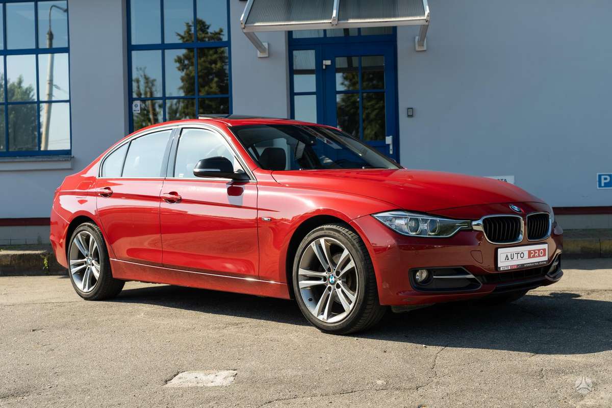 BMW 320, 2.0 l., Седан