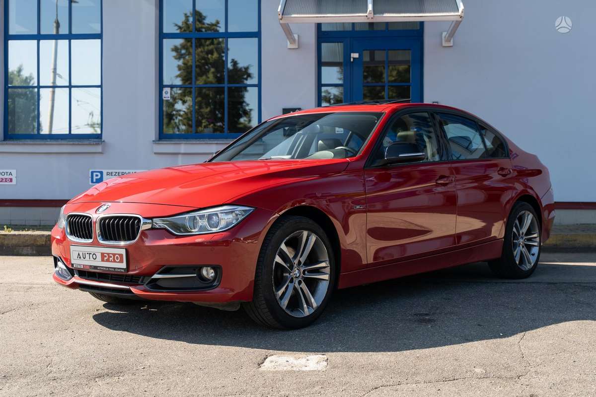 BMW 320, 2.0 l., Седан