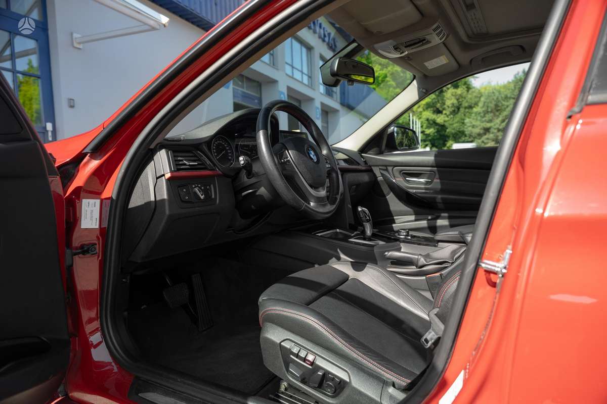BMW 320, 2.0 l., Седан