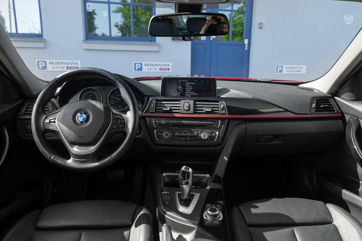 BMW 320, 2.0 l., Седан