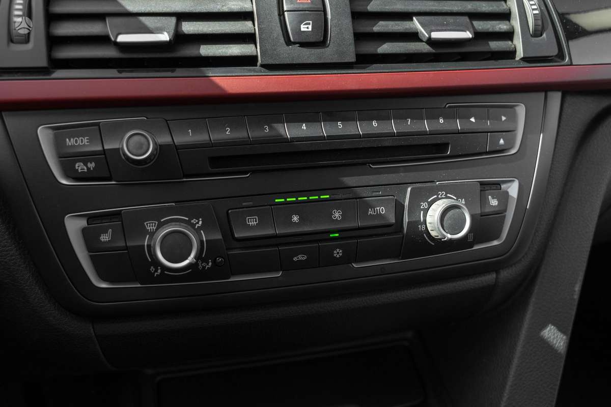 BMW 320, 2.0 l., sedanas