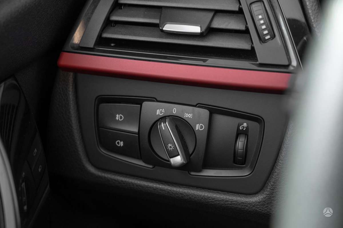 BMW 320, 2.0 l., sedanas