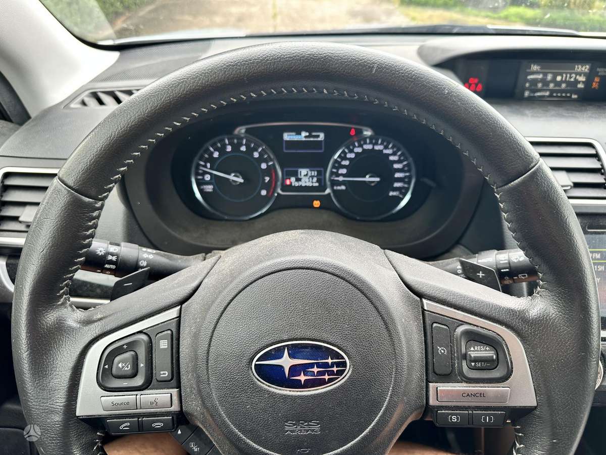 Subaru Forester, 2.0 l., off-road / crossover
