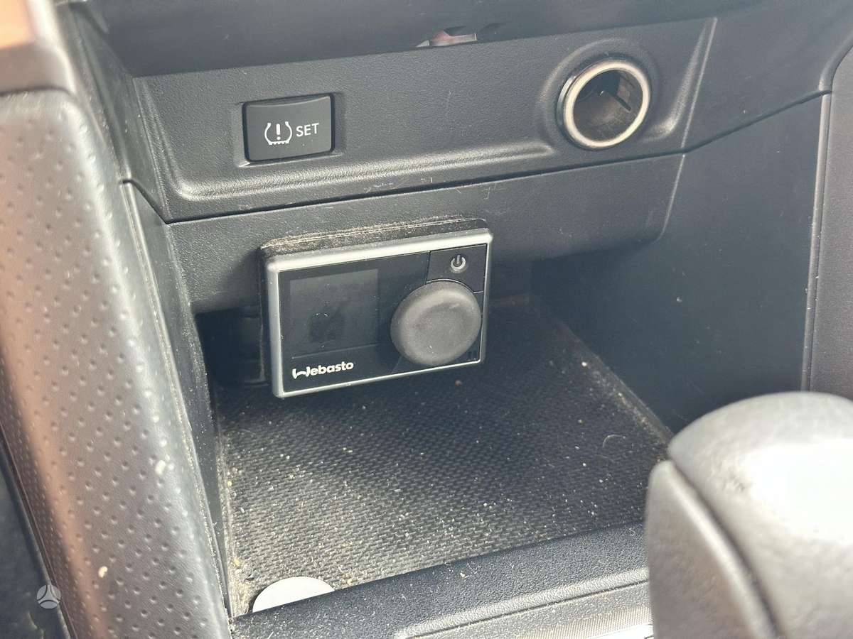 Subaru Forester, 2.0 l., off-road / crossover