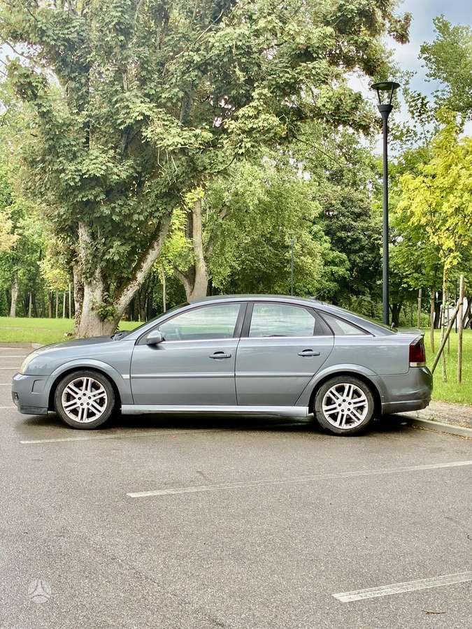 Opel Vectra, 2.2 l., hatchback