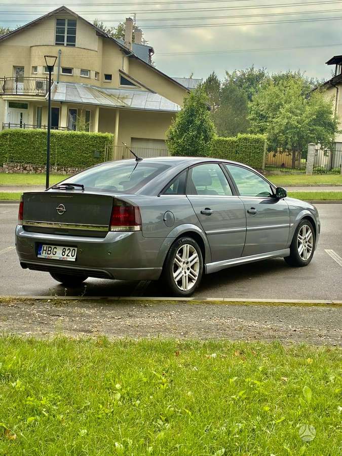 Opel Vectra, 2.2 l., hatchback