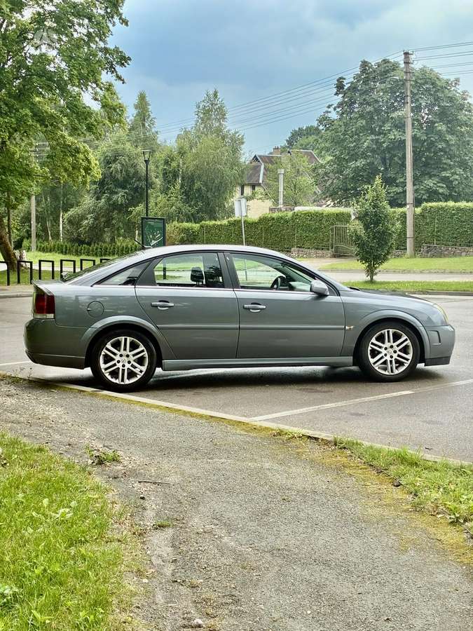 Opel Vectra, 2.2 l., hatchback