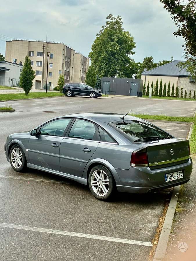 Opel Vectra, 2.2 l., Хэтчбек