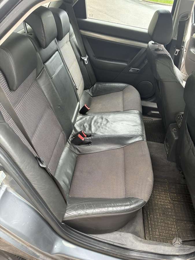 Opel Vectra, 2.2 l., Хэтчбек