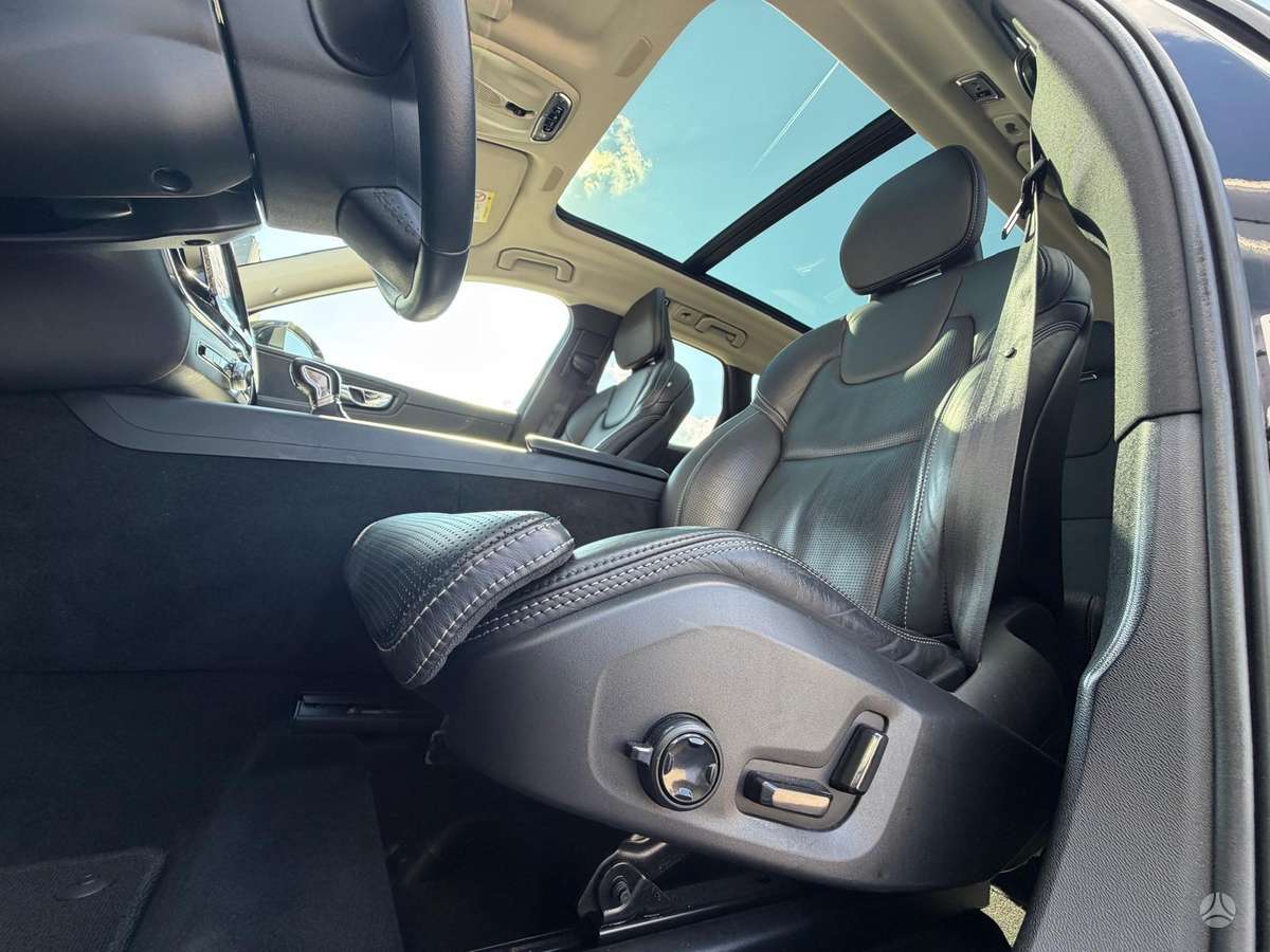 Volvo XC60 - 8