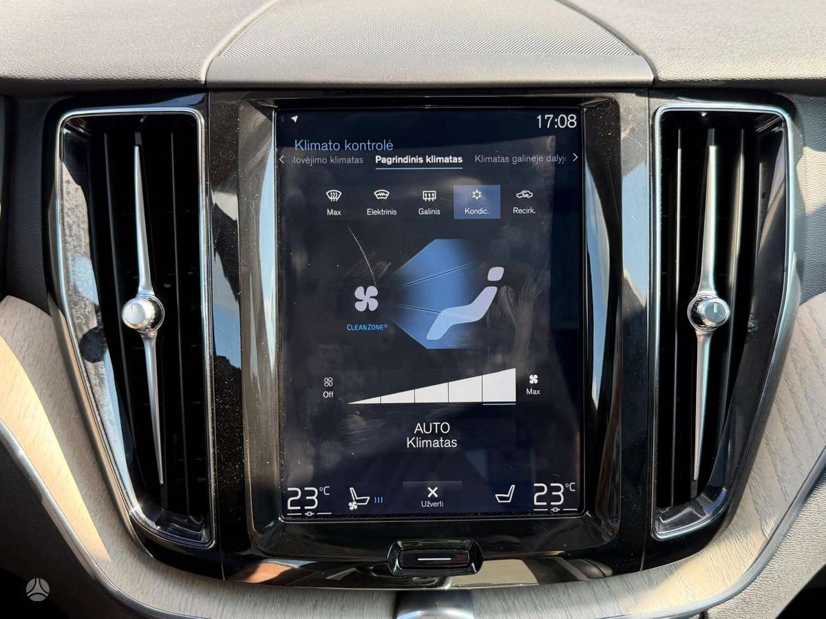 Volvo XC60 - 12