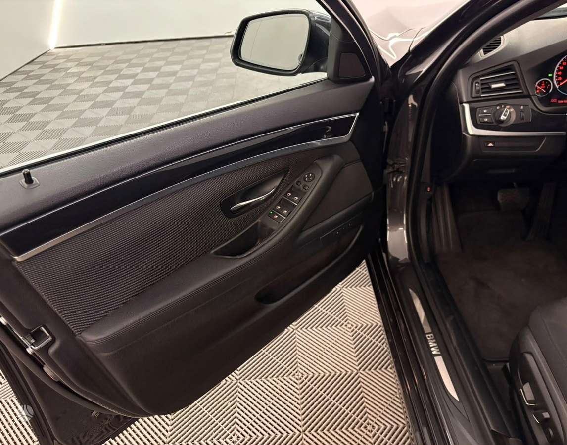 BMW 525, 2.0 l., wagon