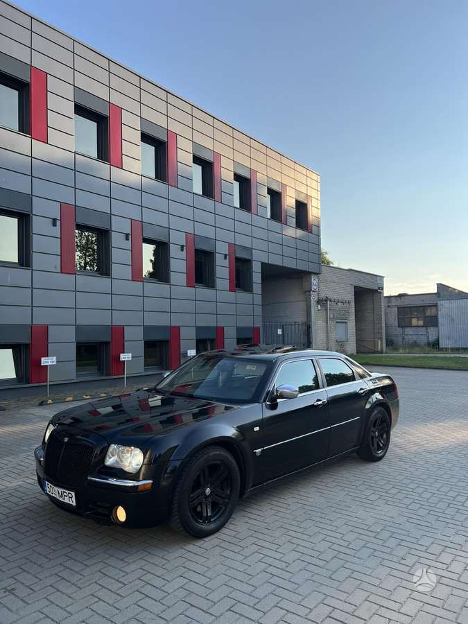 Chrysler 300C, 3.0 l., Седан
