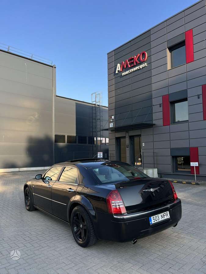 Chrysler 300C, 3.0 l., Седан