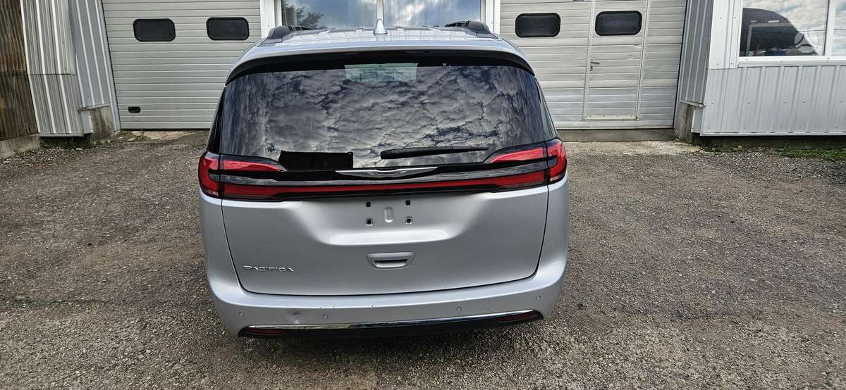 Chrysler Pacifica
