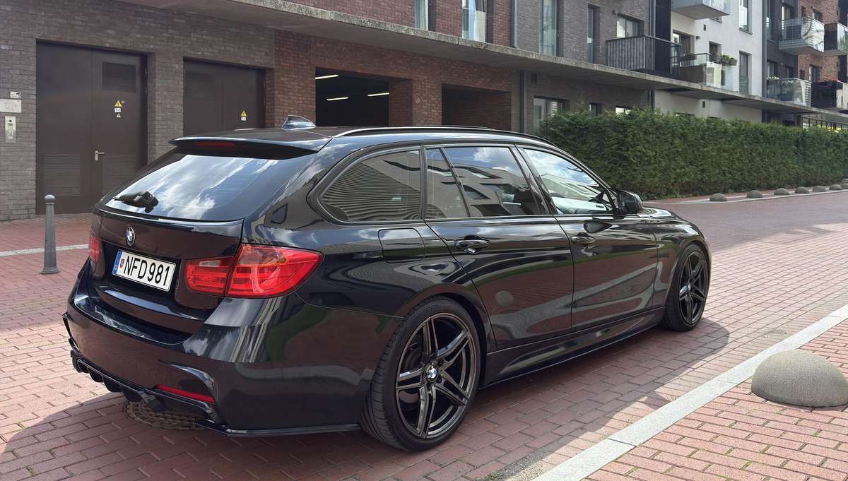 BMW 320, 2.0 l., wagon