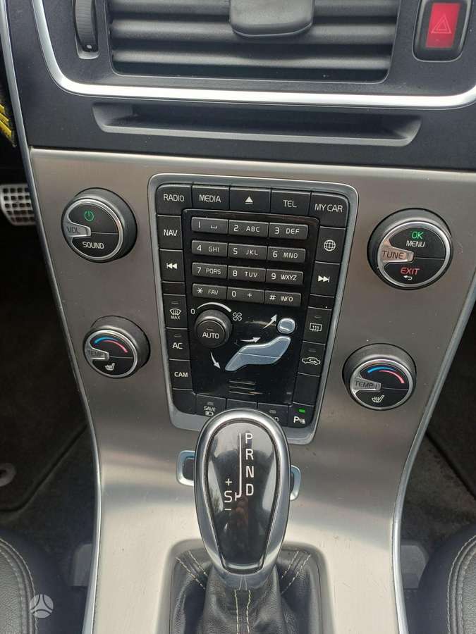 Volvo V60, 2.4 l., Универсал