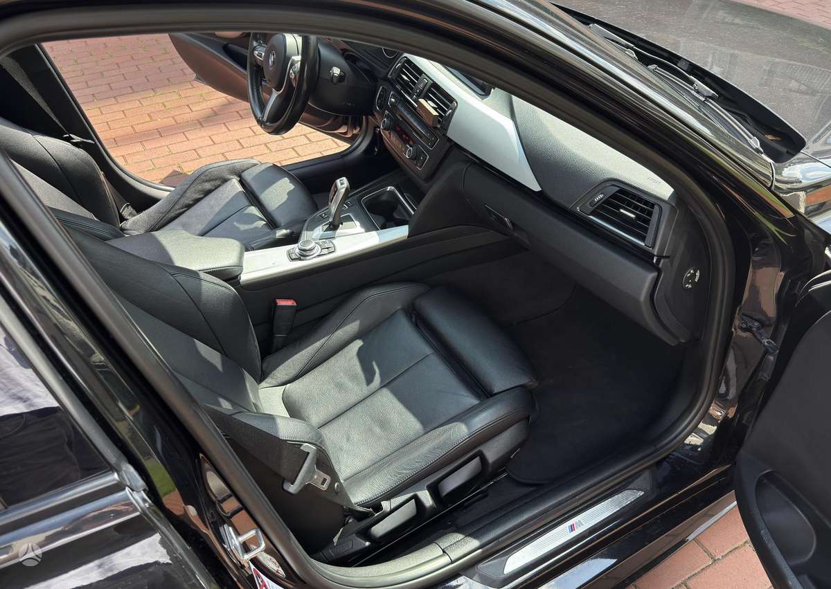 BMW 320, 2.0 l., wagon