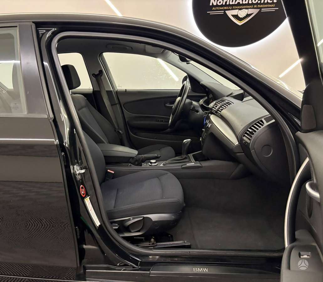 BMW 120, 2.0 l., Хэтчбек