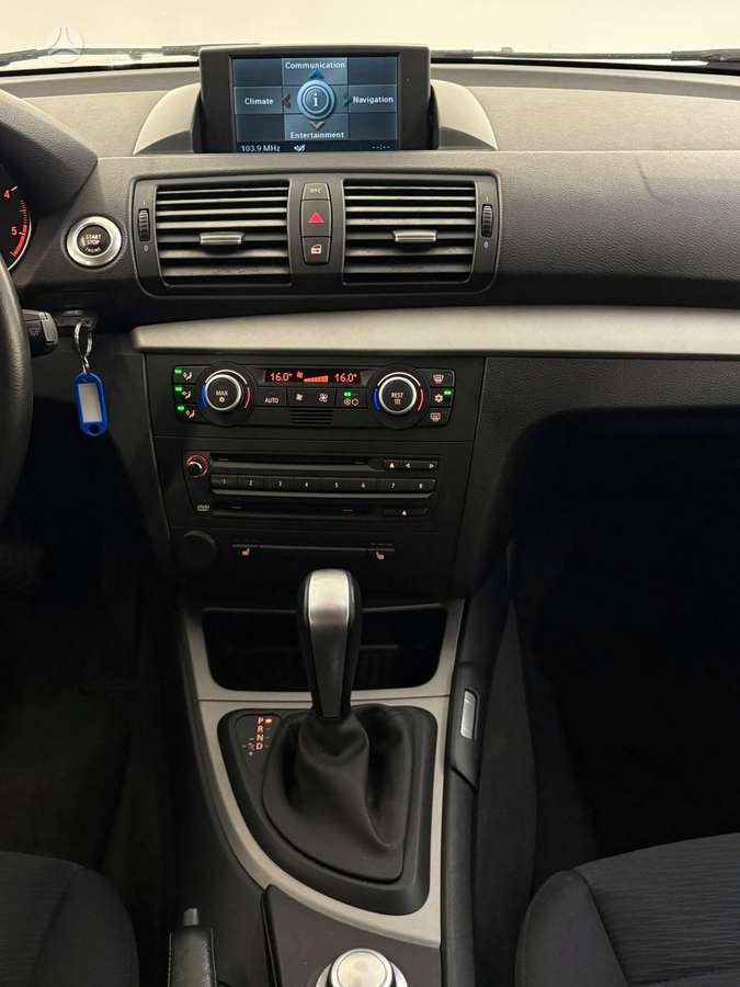 BMW 120, 2.0 l., Хэтчбек