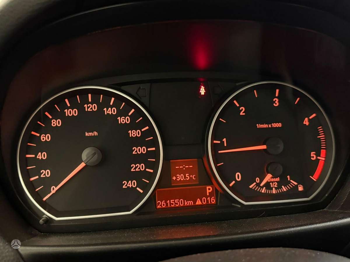 BMW 120, 2.0 l., Хэтчбек