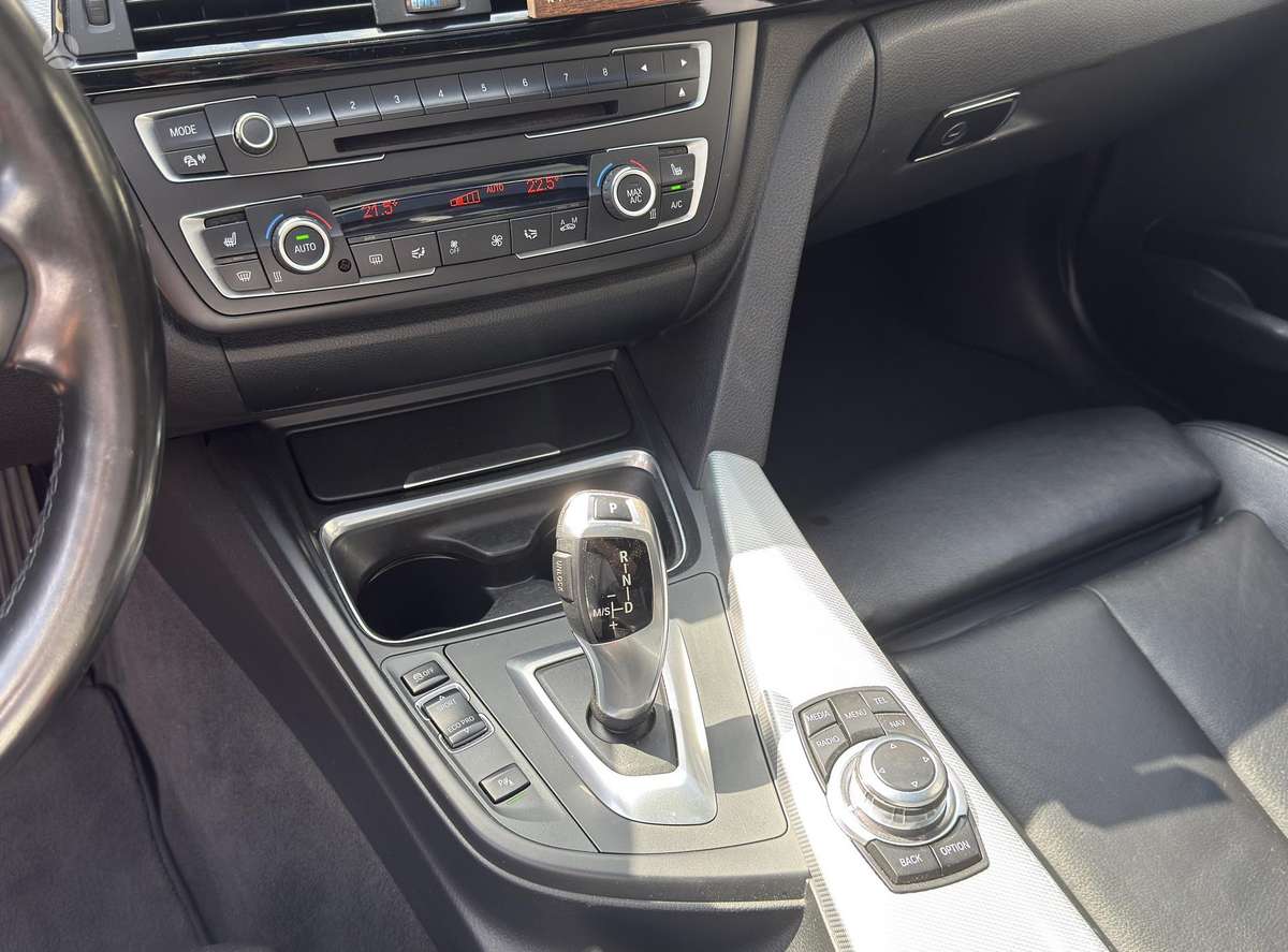 BMW 320, 2.0 l., wagon