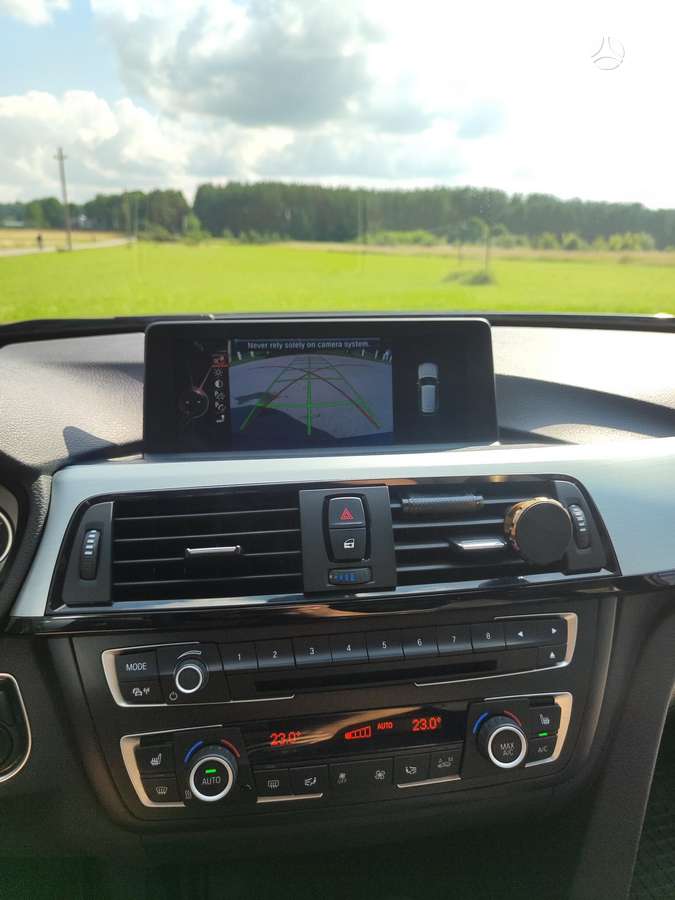 BMW 320, 2.0 l., wagon