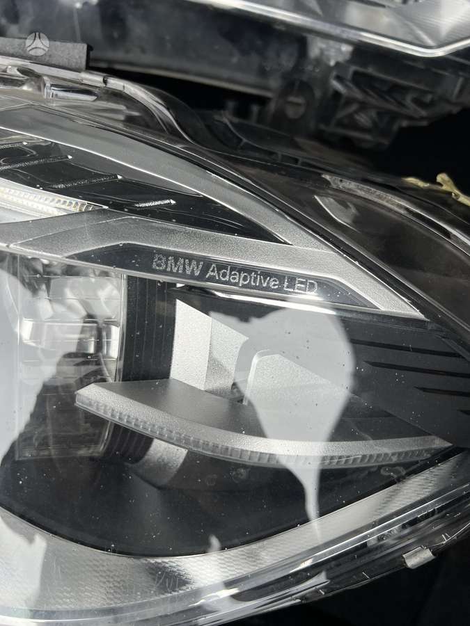 BMW X6 gaismas