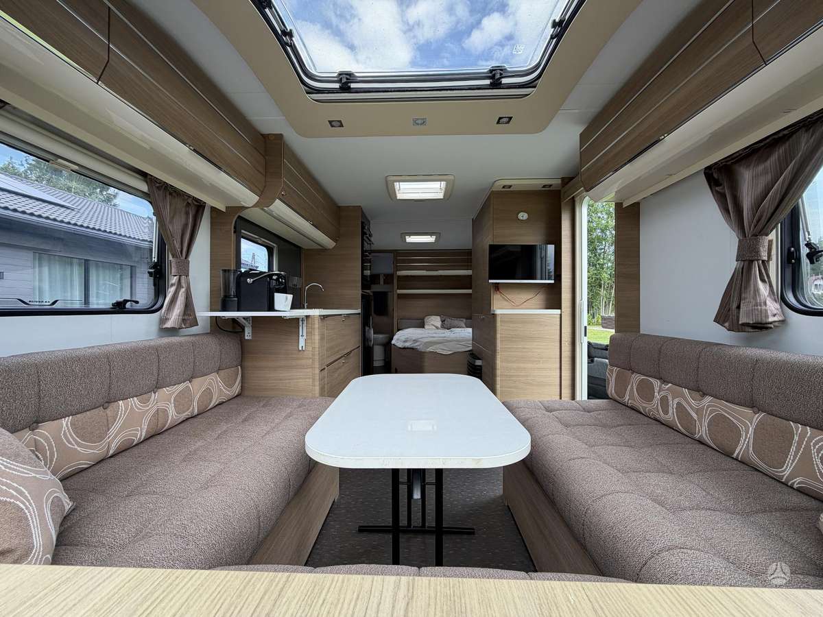 Adria Adora 613UT, caravans