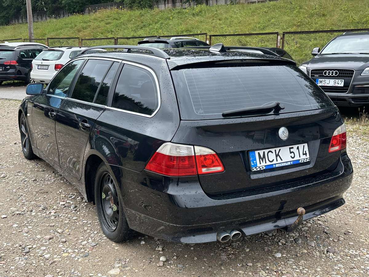 BMW 525, 2.5 l., wagon