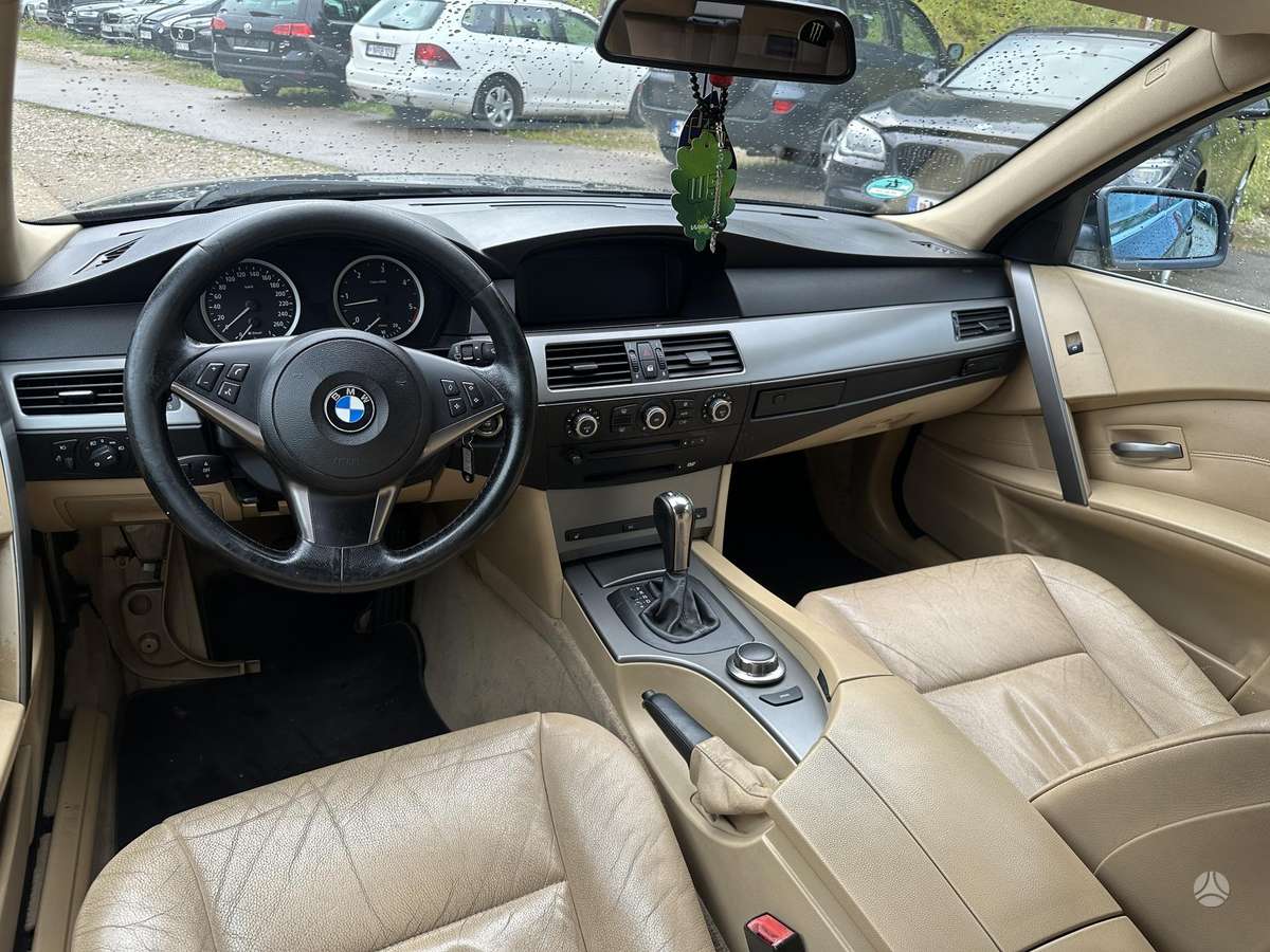 BMW 525, 2.5 l., wagon