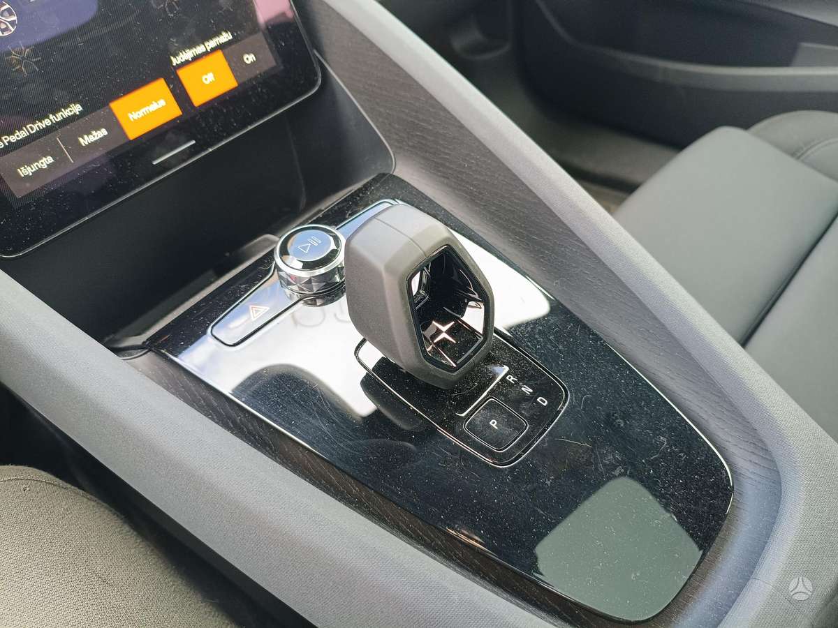 Polestar 2, 64 kWh, hatchback