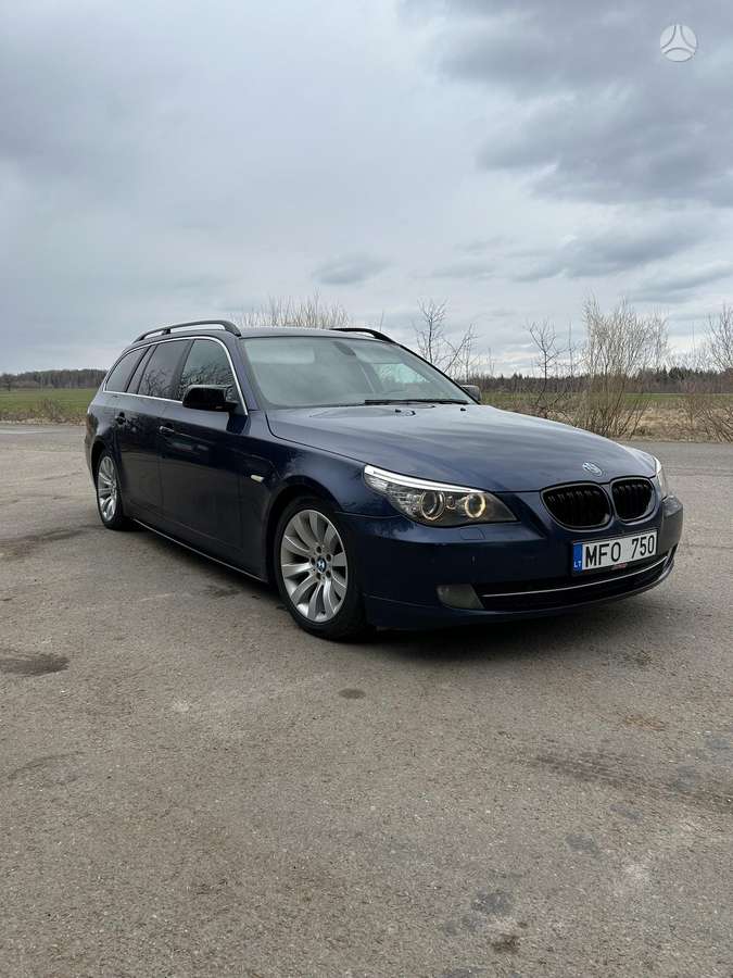 BMW 520, 2.0 l., wagon