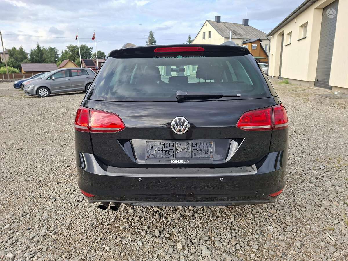 Volkswagen Golf - 3