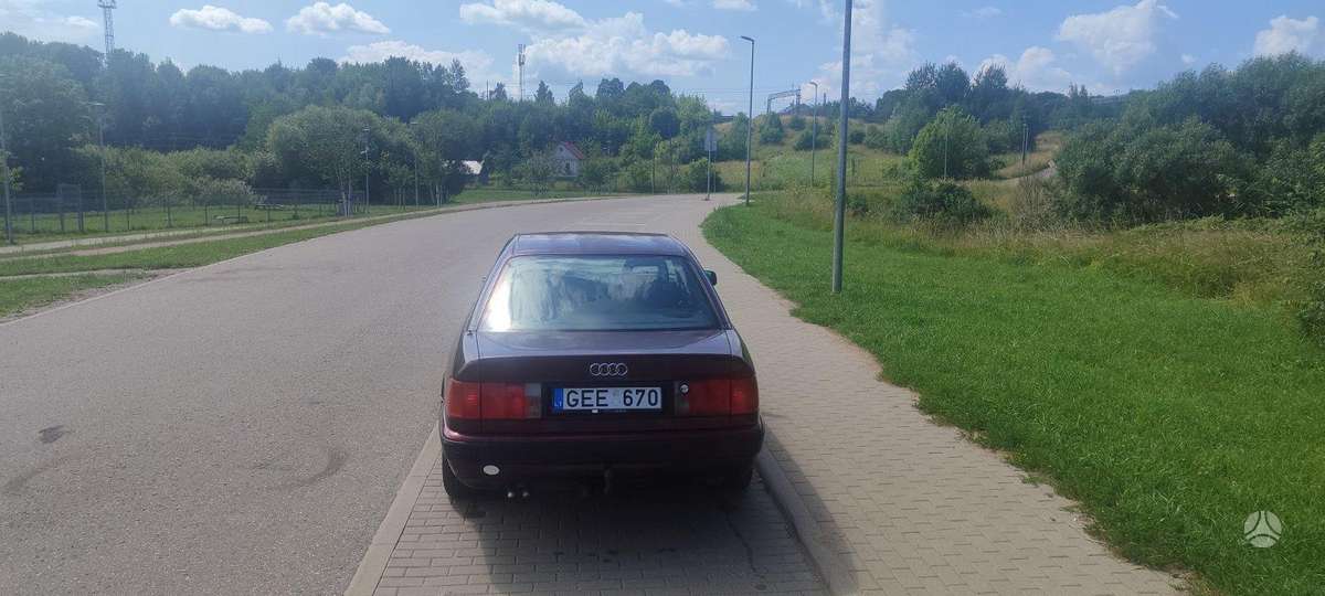 Audi 100, 2.5 l., Седан