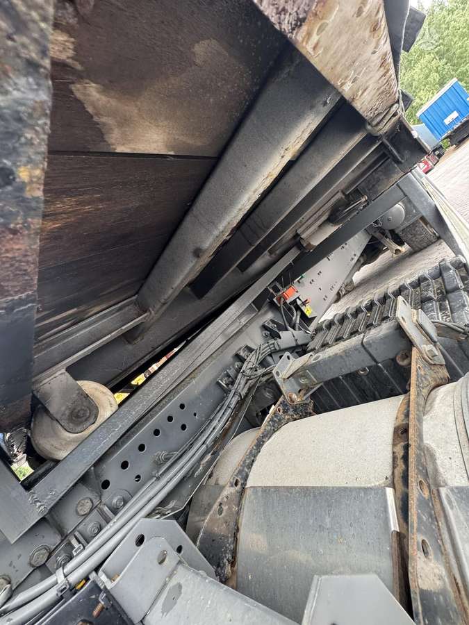 DAF 65, curtain / tarpaulin trucks