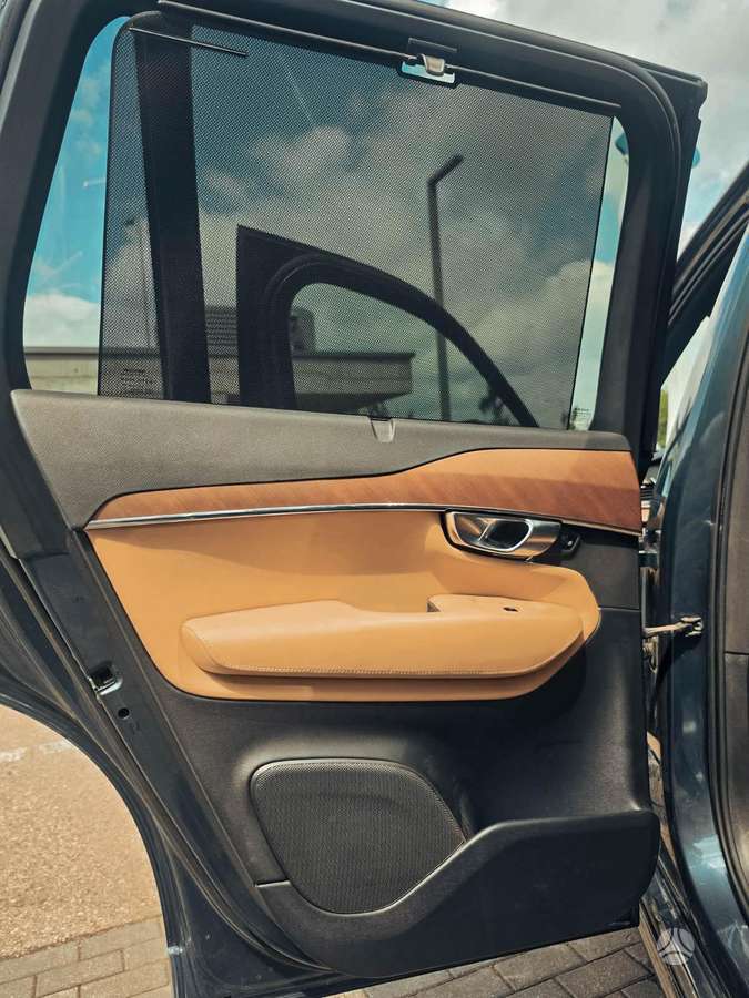 Volvo XC90 - 12